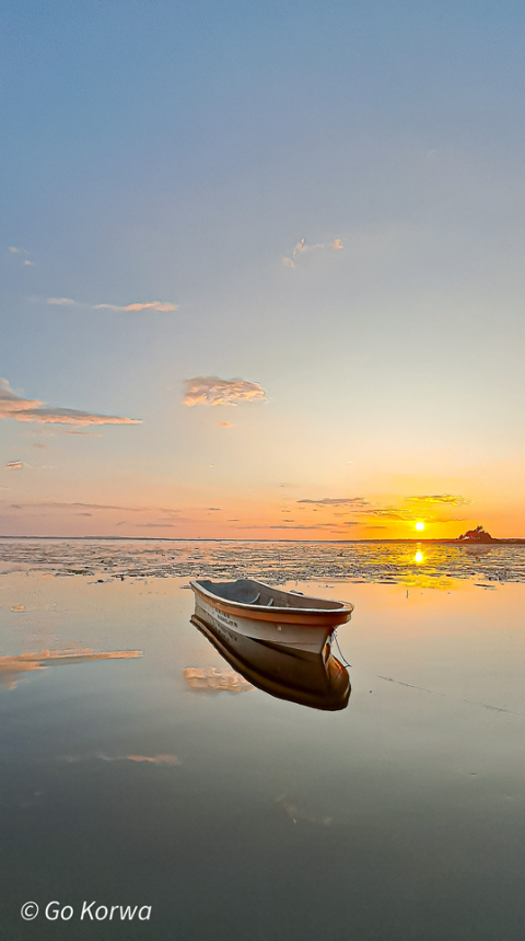 Senja di Danau Rombebay